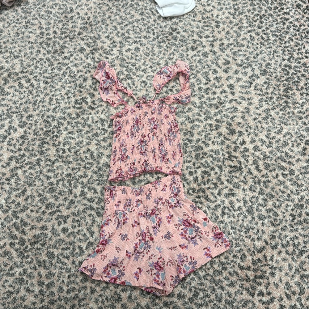Tru Luv set size 10 but runs small like an 8